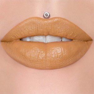 Velvet Trap- Gardening Ho by Jeffree Star JSVTGH